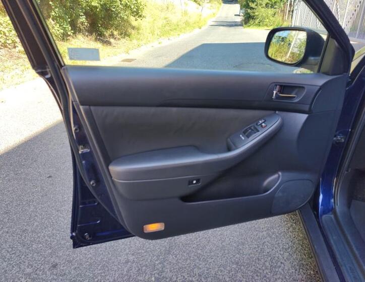 Toyota Avensis 9