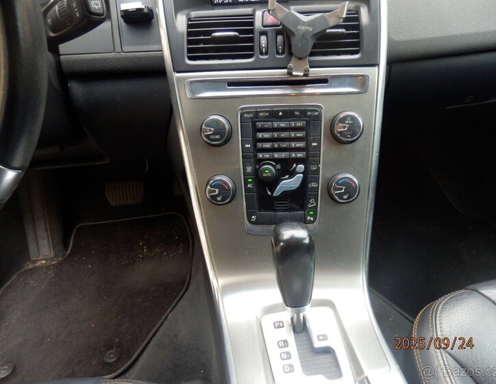 Volvo XC60 11
