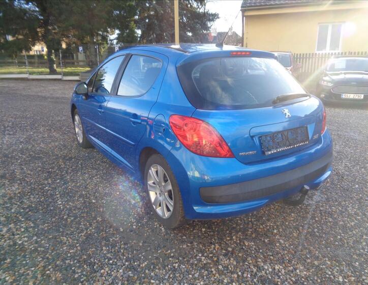 Peugeot 207 6