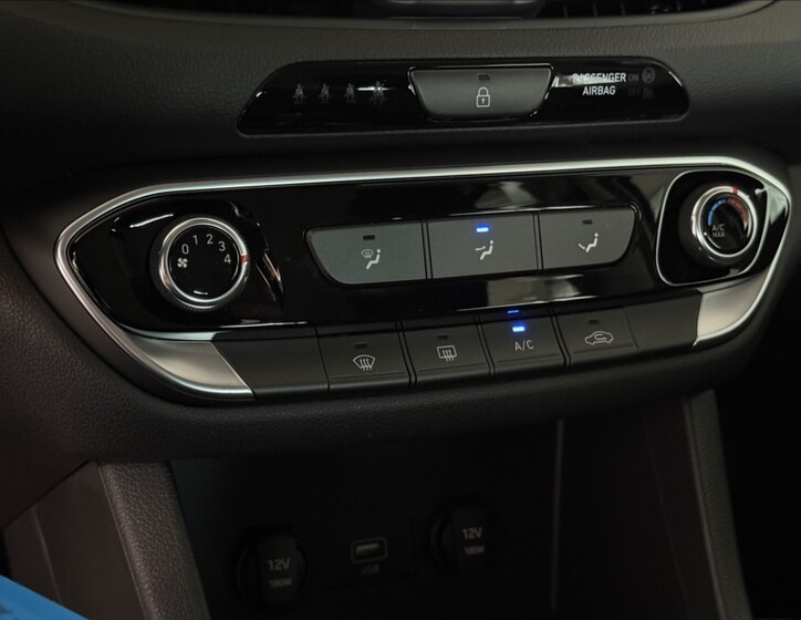 Hyundai i30 13