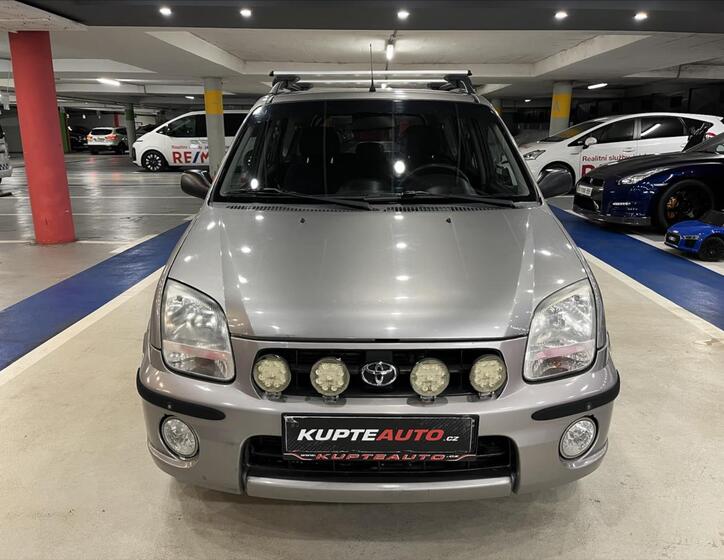 Subaru Justy 1