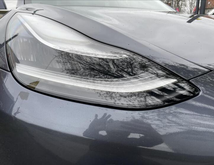 Tesla Model 3 41