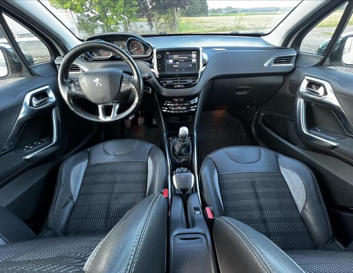 Peugeot 2008 23