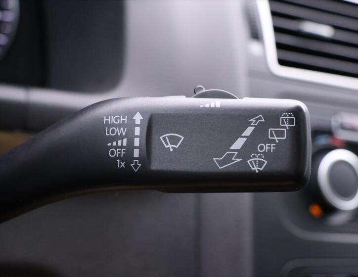 Volkswagen Touran 20