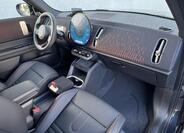 Mini Countryman 9