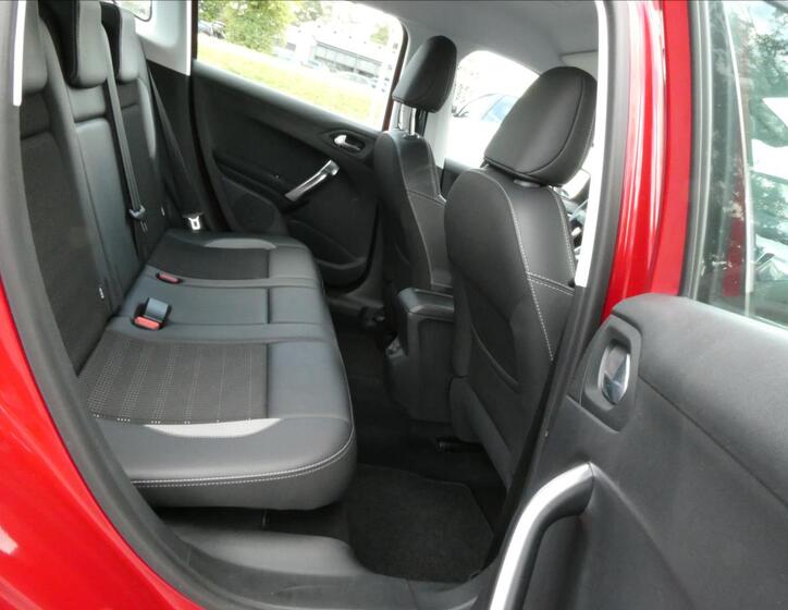 Peugeot 2008 24