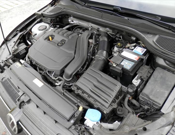 Volkswagen Golf 33