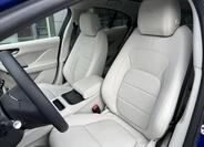 Jaguar I-Pace 12