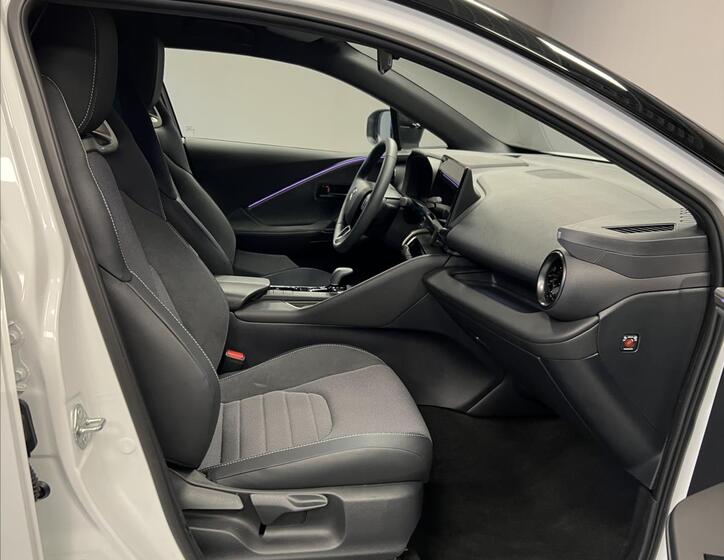 Toyota C-HR 7