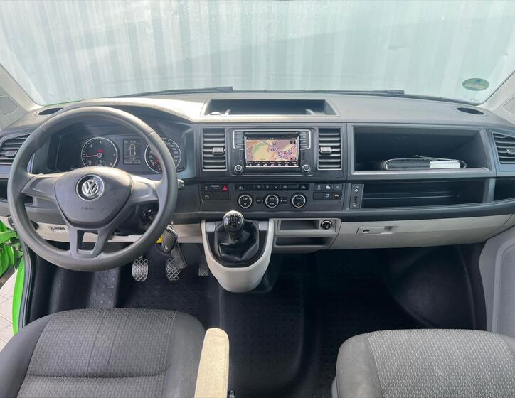 Volkswagen Caravelle 17