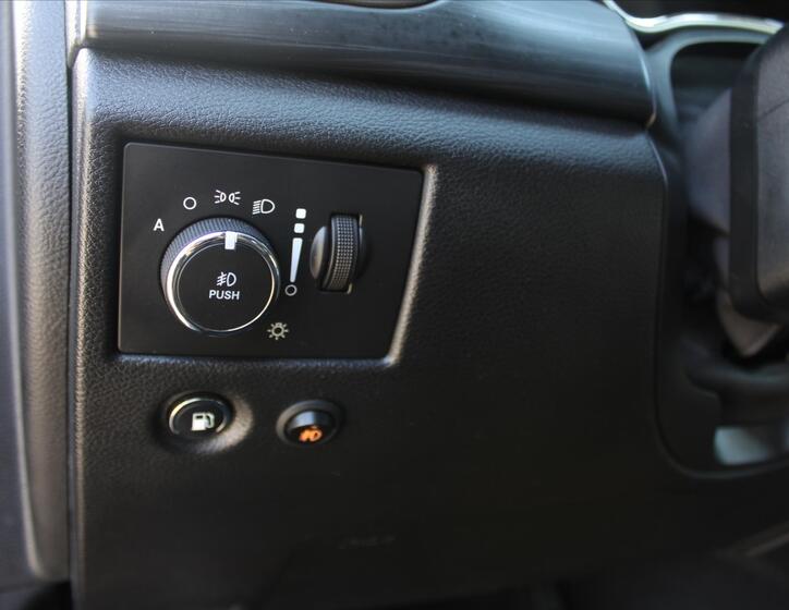 Jeep Grand Cherokee 29
