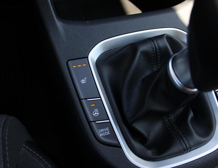Hyundai i30 24