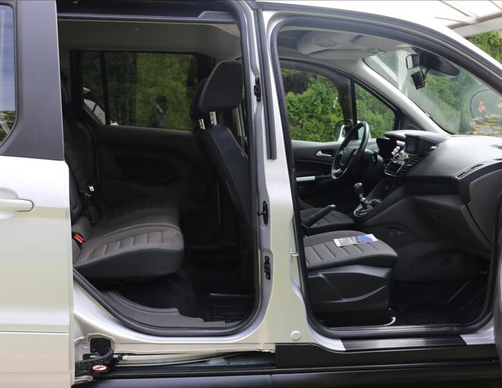 Ford Tourneo Connect 33