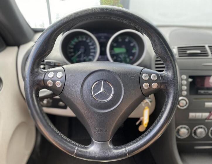 Mercedes-Benz SLK 10