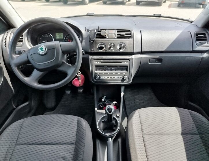 Škoda Roomster 9