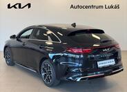 KIA Ceed 4