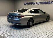 Lexus ES 300h 2