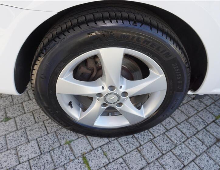 Mercedes-Benz Třídy V 7
