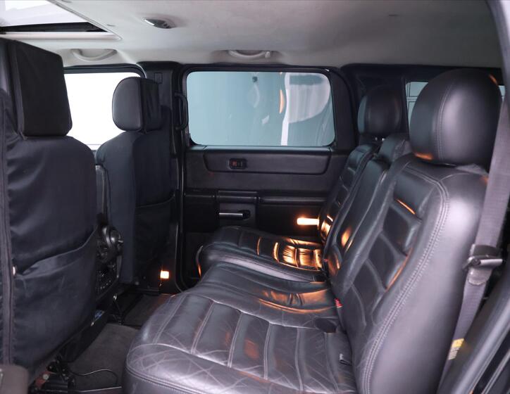 Hummer H2 16