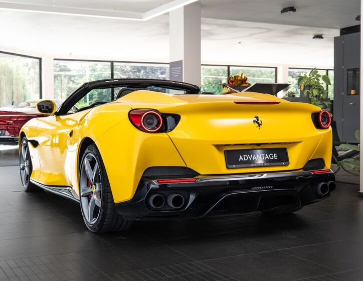 Ferrari Portofino 4