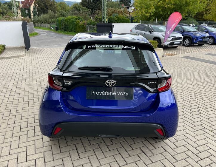 Toyota Yaris 5
