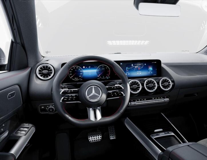 Mercedes-Benz GLA 6