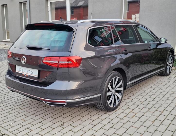 Volkswagen Passat 10