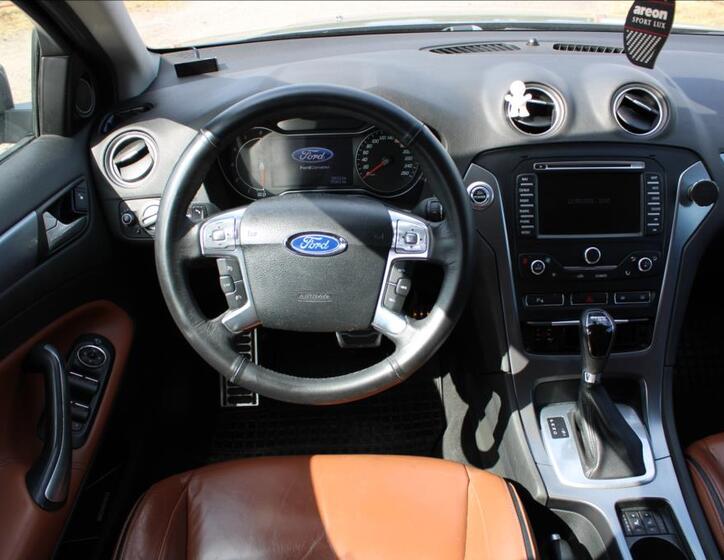 Ford Mondeo 12
