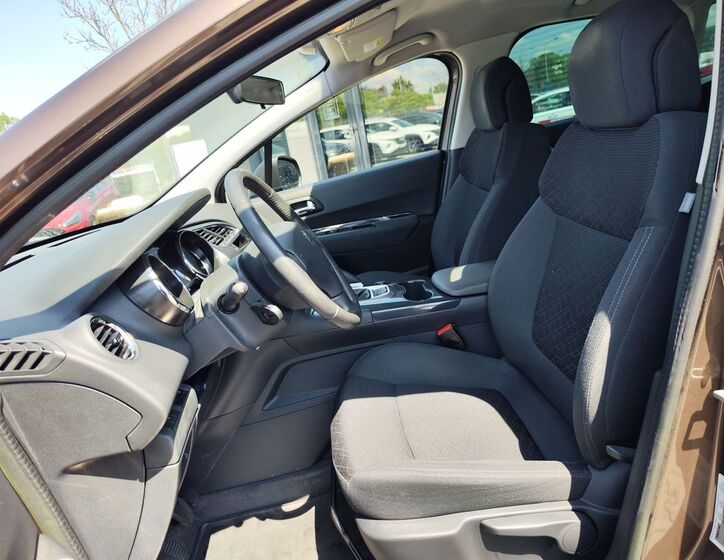 Peugeot 3008 8