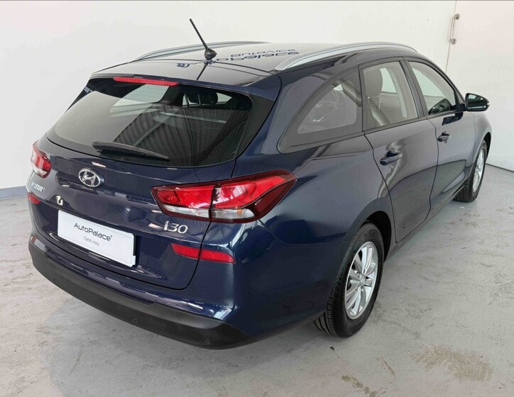 Hyundai i30 4