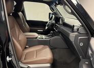 Toyota Land Cruiser 7