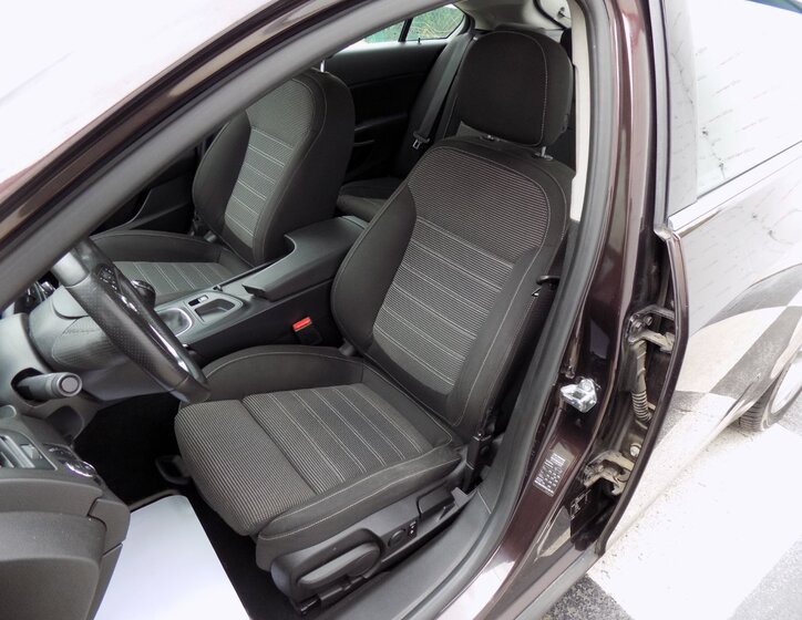 Opel Insignia 8
