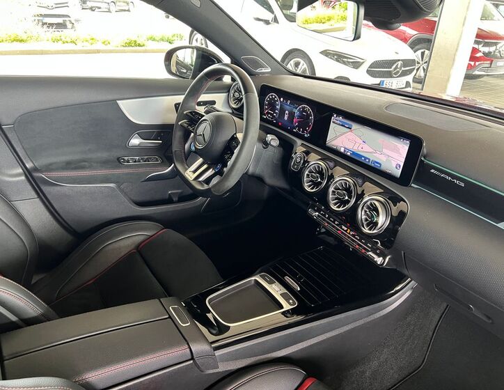 Mercedes-Benz Třídy A 12