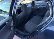 Volkswagen Golf 11