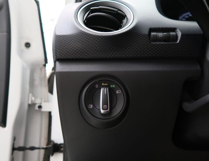Volkswagen up! 14