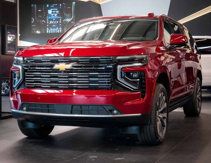 Chevrolet Suburban 1