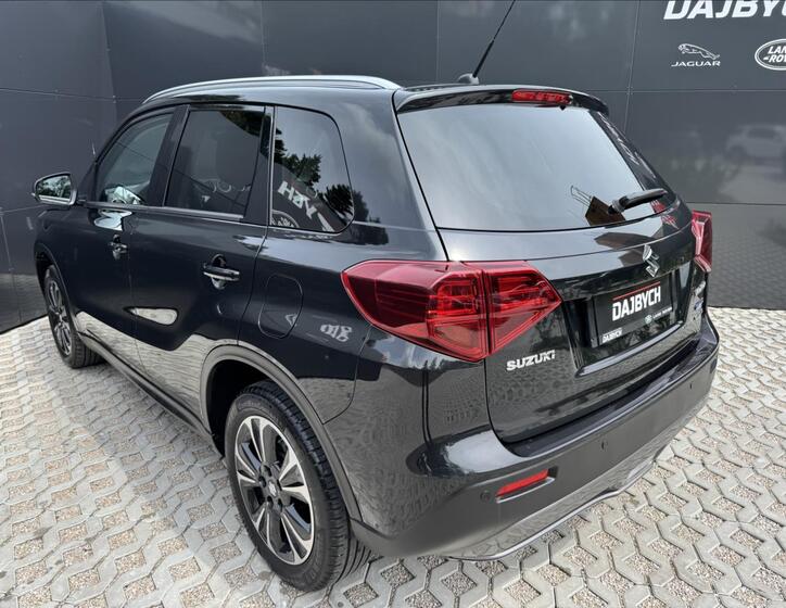 Suzuki Vitara 6