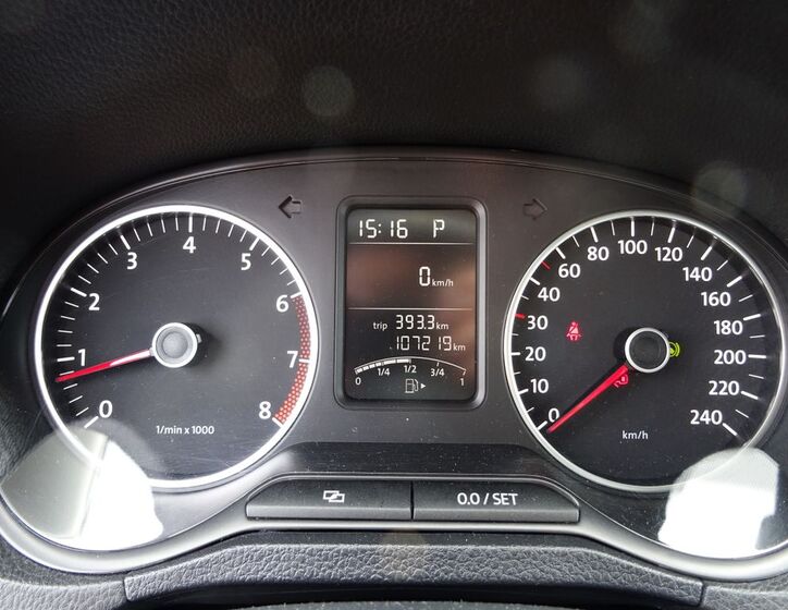 Volkswagen Polo 11