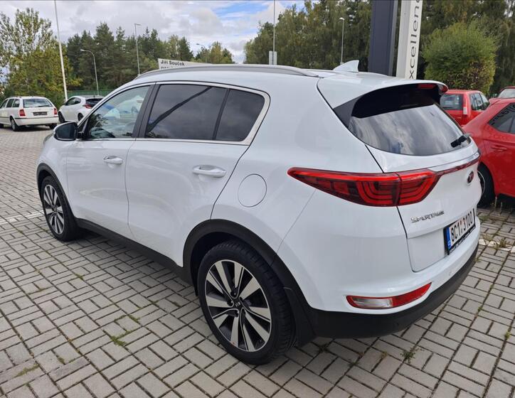 KIA Sportage 4