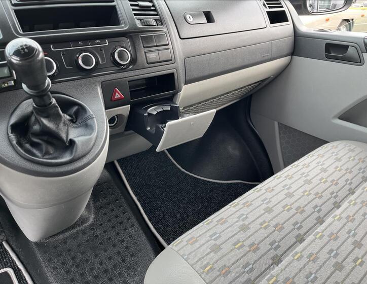 Volkswagen Transporter 26