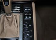 Porsche Macan 16