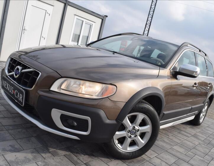Volvo XC70 1