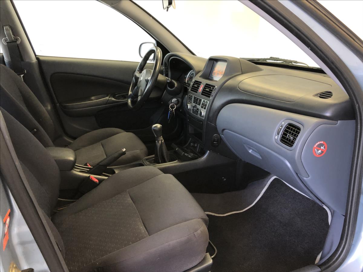 Nissan Almera