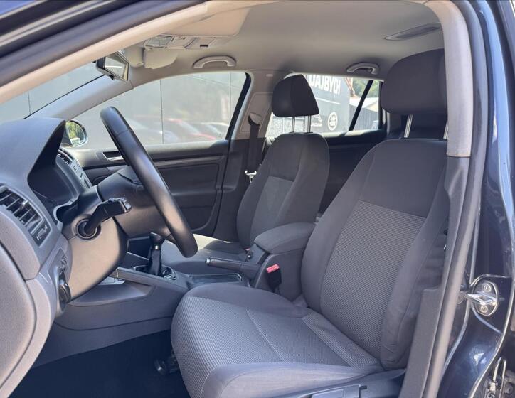 Volkswagen Golf 11