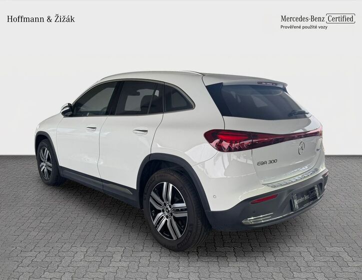 Mercedes-Benz EQA 7