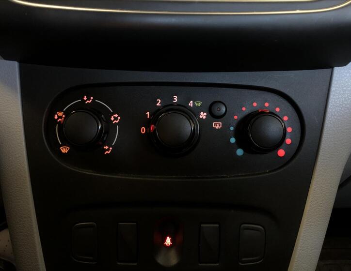 Dacia Sandero 20