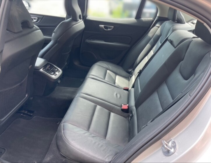 Volvo S60 8