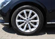 Volkswagen Passat 9