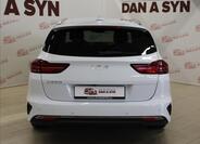 KIA Ceed 5