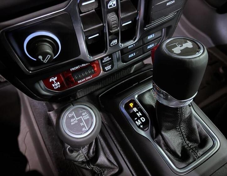 Jeep Wrangler 21